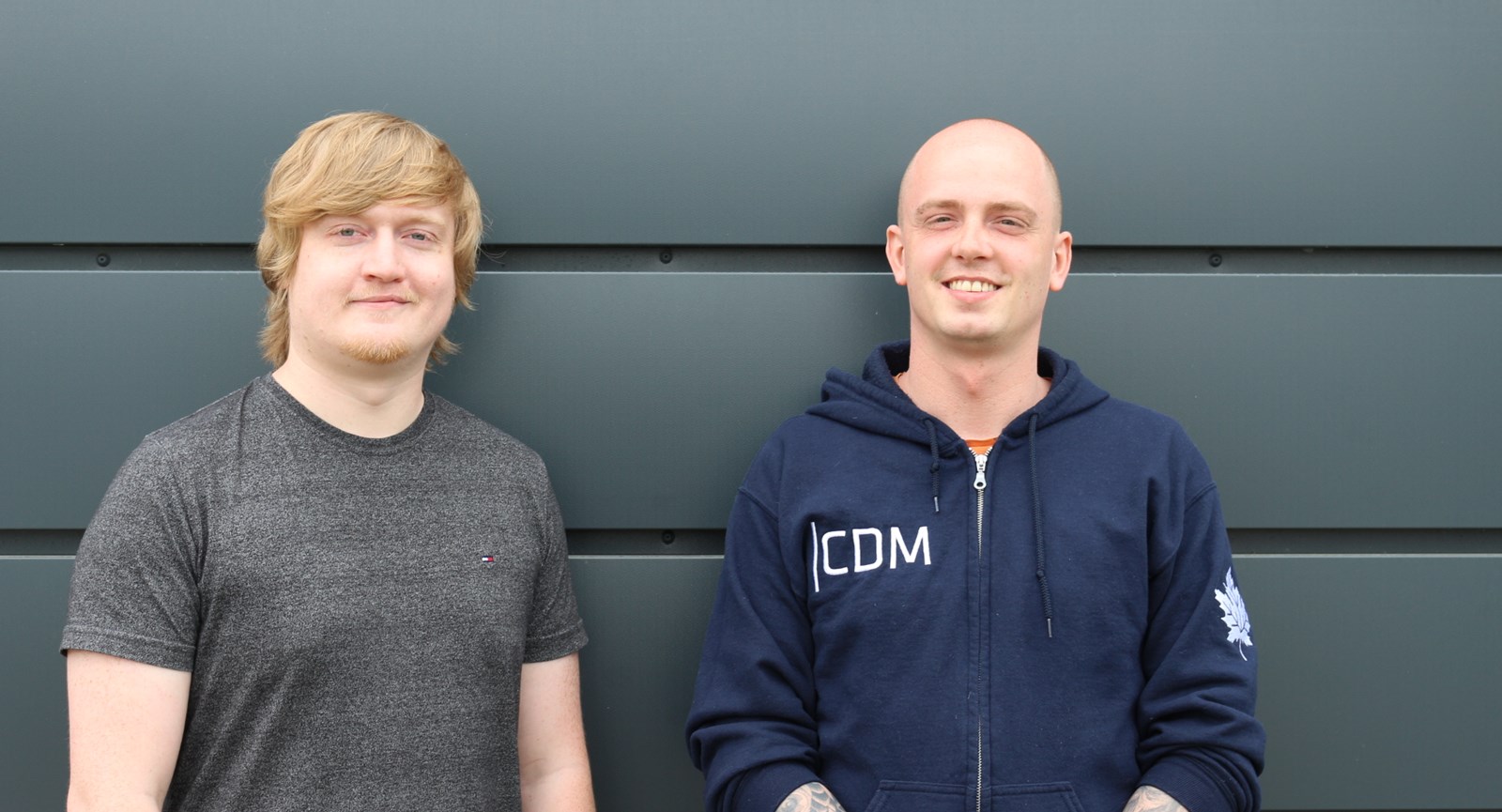 Robert og Nicklas læser hos Dania Games i Grenaa