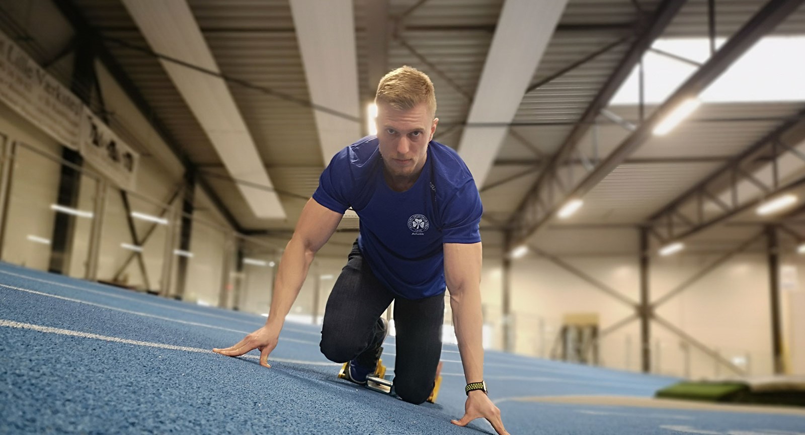 Rasmus løber i fitnessrum