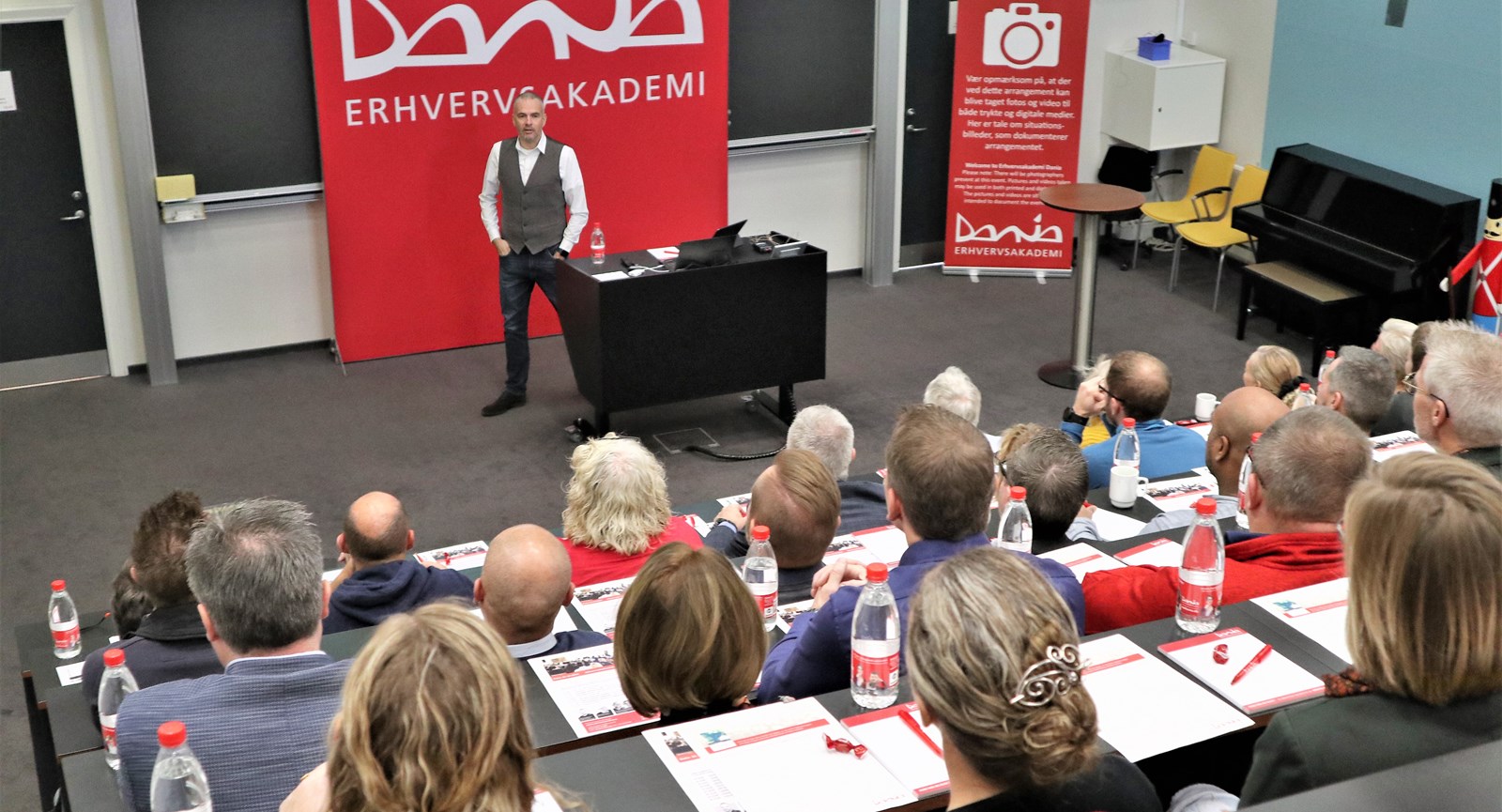 Johnny Hedemann Gregersen Ryser holder foredrag til ledelseskonferencen i 2019
