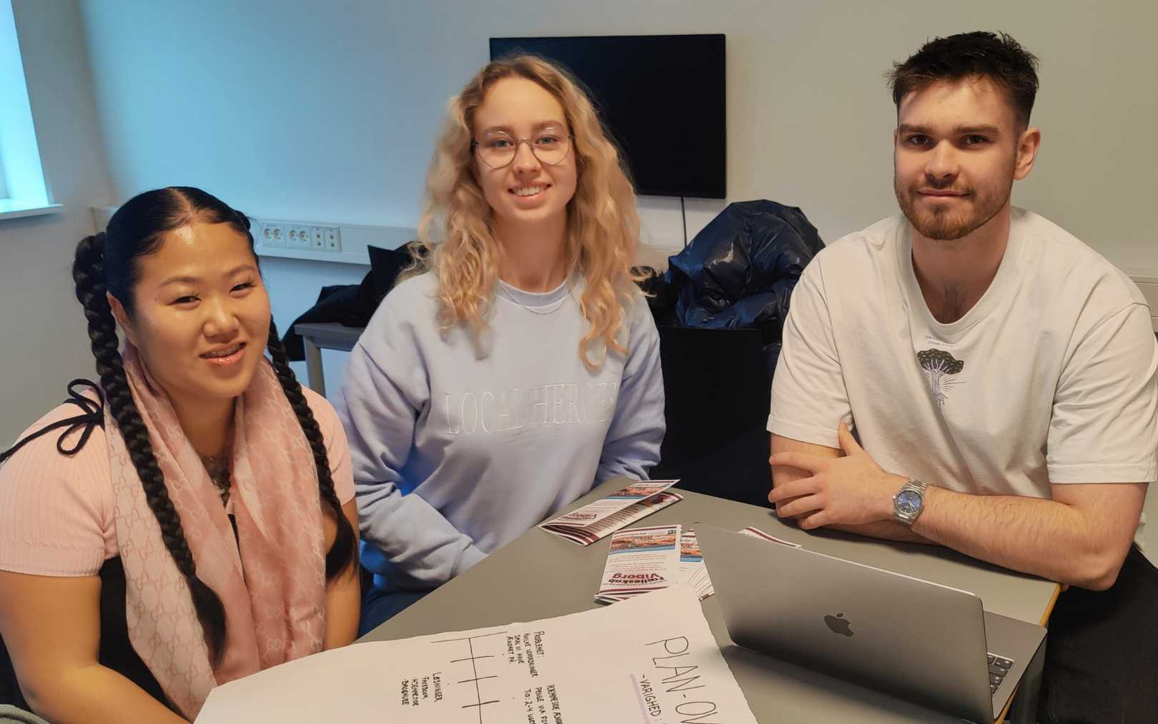 Her ses tre markedsføringsøkonomer, der læser på Erhvervsakademi Dania i Viborg