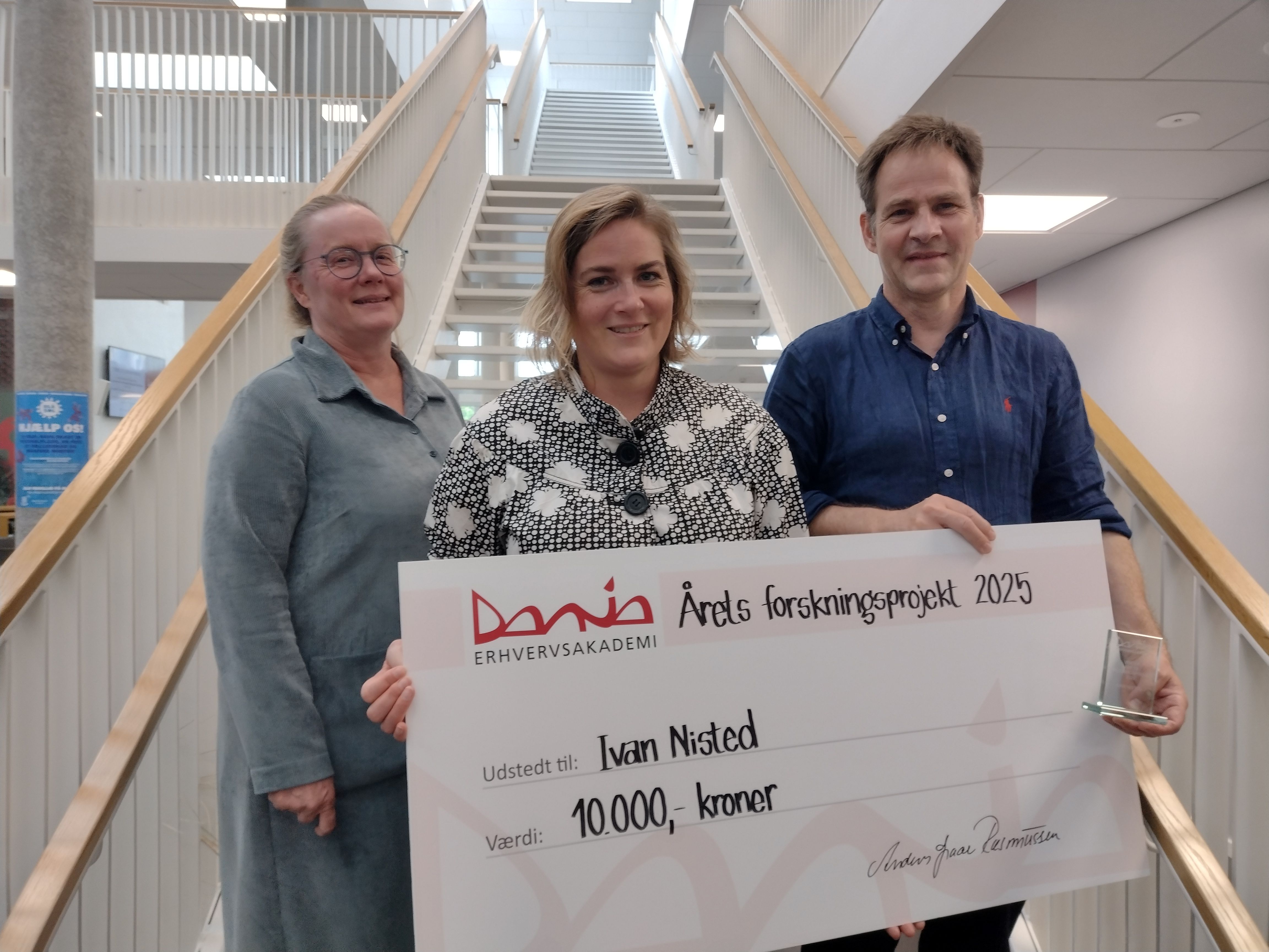 Lektor Ivan Nisted fra optometristuddannelsen har både modtaget prisen for Årets forsknings-projekt på Dania og Årets Forskningspris for de danske erhvervsakademier