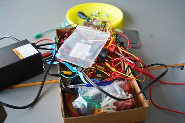Udstyr fra undervisningen på it-teknolog studiet ved Erhvervsakademi Dania i Viborg
