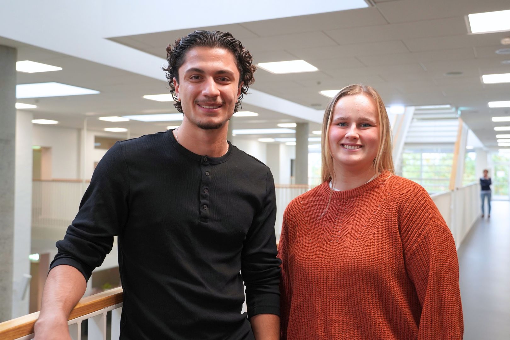 Bayar og Cecilie læser til optometrister og var i studiepraktik på erhvervsakademi dania, hvor de fandt ud af det