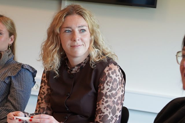 Louise tager DBUs bestyrelsesuddannelse, der er lavet sammen med Erhvervsakademi Dania